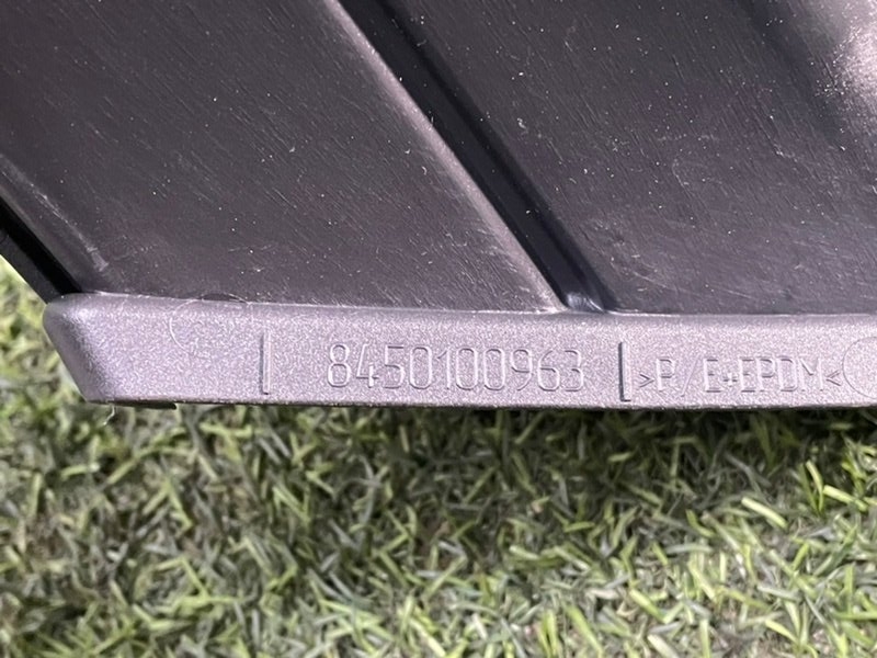 Рамка противотуманной фары левая Granta FL