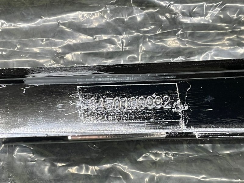 Молдинг бампера передний правый Granta FL