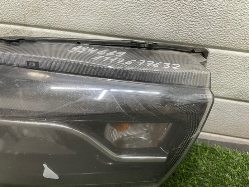 Фара правая Vesta Фара правая Vesta