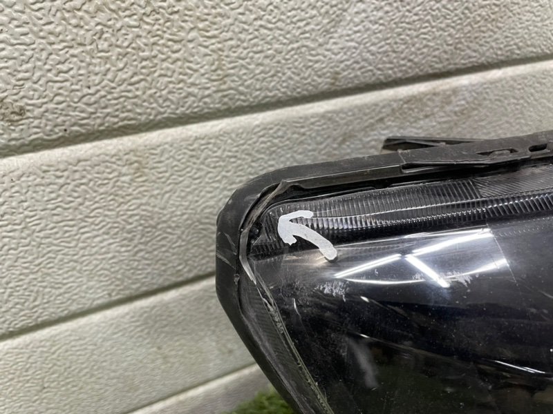 Фара правая Vesta Фара правая Vesta