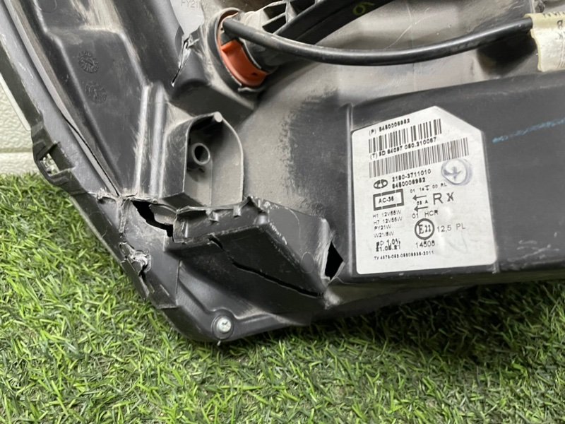 Фара правая Vesta Фара правая Vesta