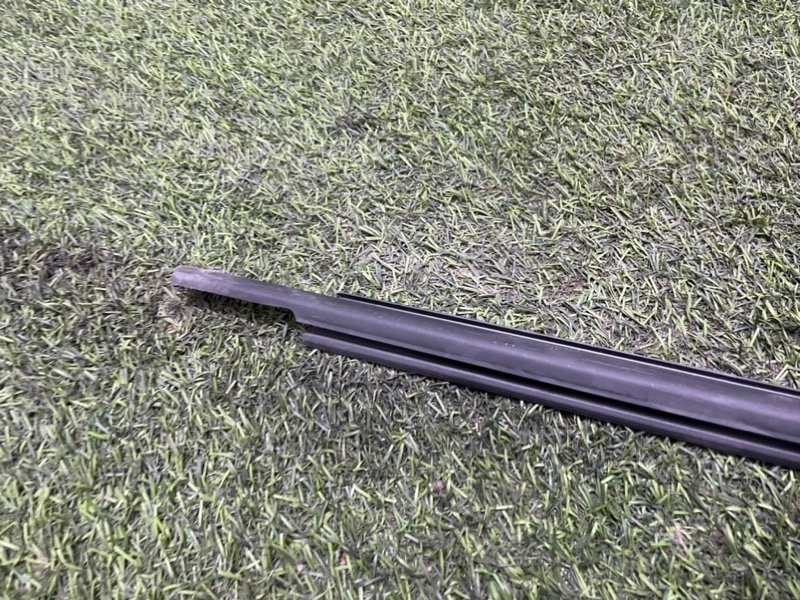 Уплотнитель стекла двери задний правый Lada Granta