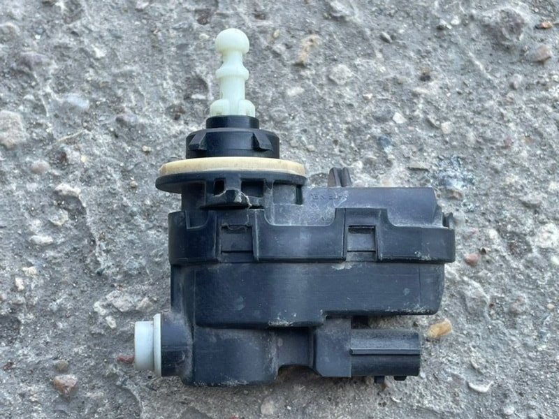 Корректор фары передний правый Vesta