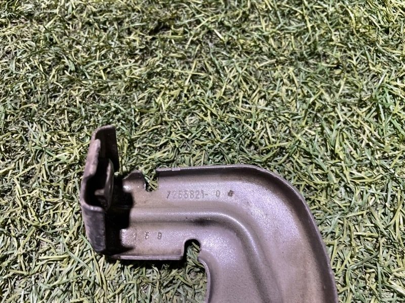 Кронштейн крыла передний левый 3-Series 2018 F30 B48