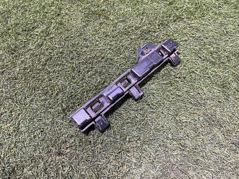 Кронштейн передний левый 3-Series 2018 F30 B48