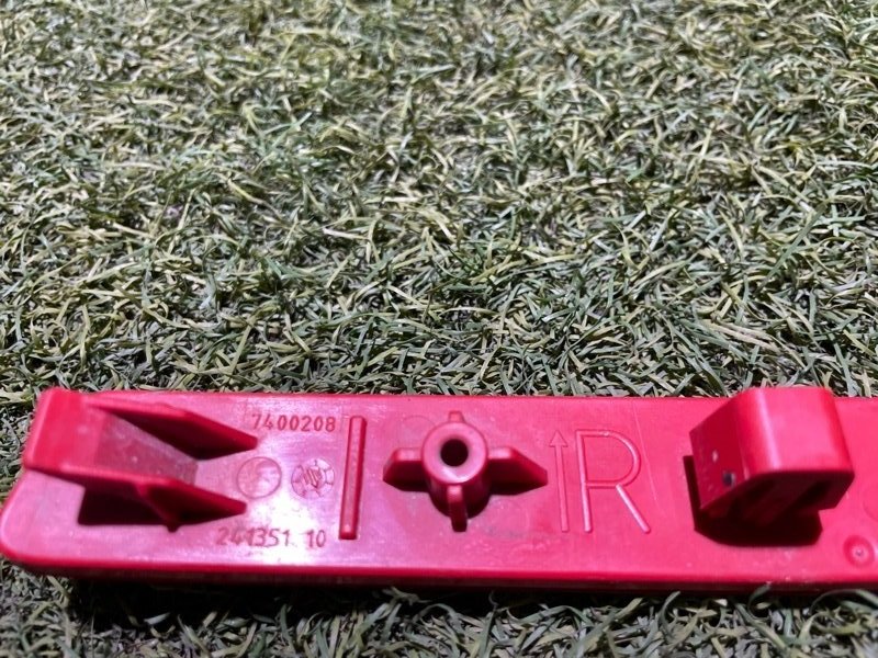 Катафот бампера правый 3-Series 2018 F30 B48