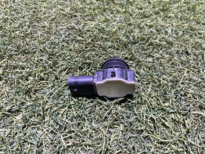 Датчик парковки (Парктроник). 3-Series 2018 F30 B48 Датчик парковки (Парктроник). 3-Series 2018 F30 B48