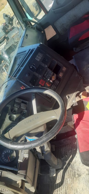 Кабина Iveco Eurostar (б/у) Кабина Iveco Eurostar (б/у)