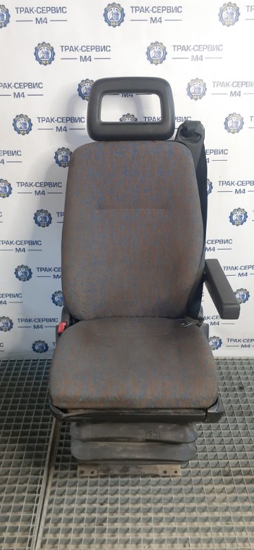 Сиденье Renault Magnum (б/у) Сиденье Renault Magnum (б/у)