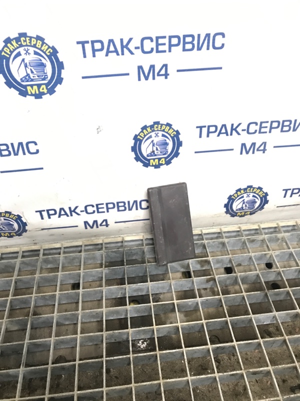 Затвор Renault Magnum (б/у) Затвор Renault Magnum (б/у)
