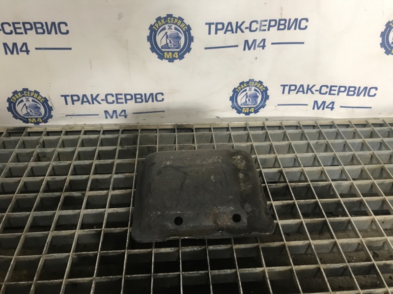 Крышка Renault Magnum (б/у) Крышка Renault Magnum (б/у)