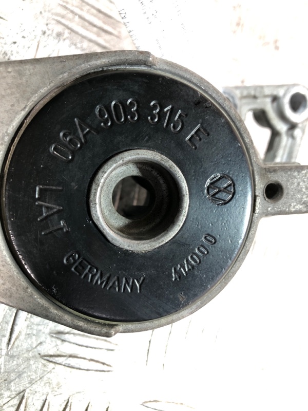 Натяжитель VOLKSWAGEN GOLF 1J1 AZJ