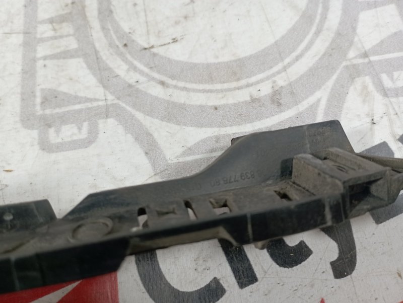 Клипса бампера передняя левая CITROEN C3 A51 EB2F