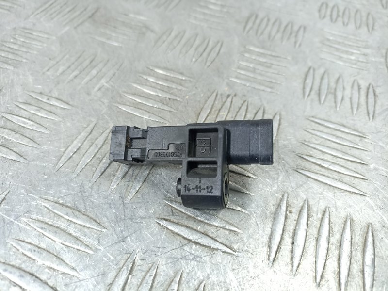 Датчик положения коленвала PEUGEOT 208 A9 EP6C 756175380 контрактная