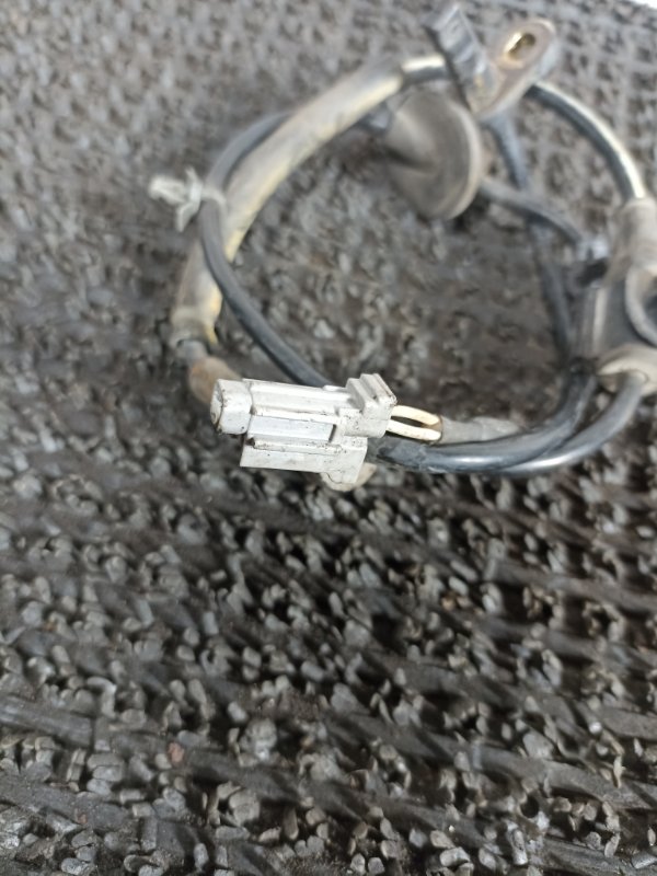 Датчик abs передний левый R2 2007 RC1 EN07