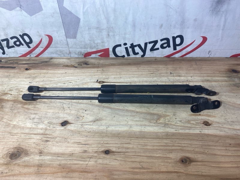 Амортизатор багажника VOLKSWAGEN GOLF 2010 5K1 CAXA 5K6827550E контрактная