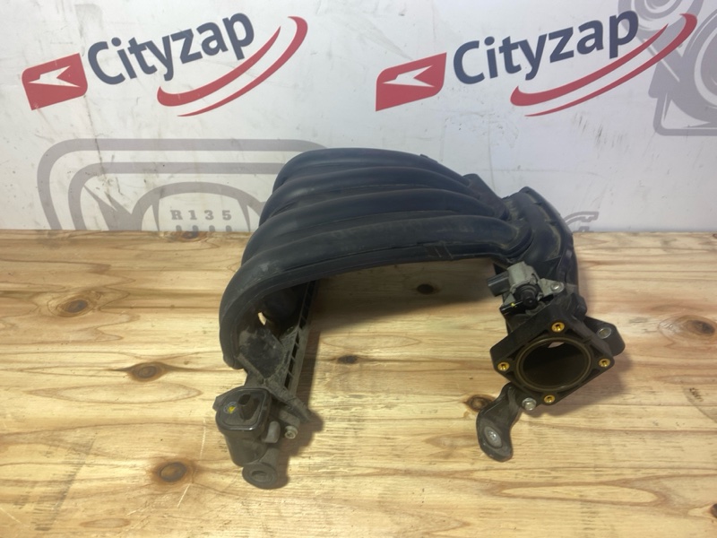 Коллектор впускной NISSAN TIIDA 2012 C11 HR15DE 14001ED000 контрактная