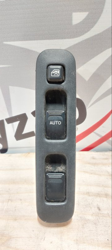 Блок управления стеклами передний правый JIMNY 2006 JB23W K6A-T Блок управления стеклами передний правый JIMNY 2006 JB23W K6A-T