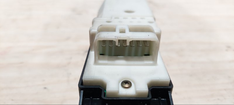 Блок управления стеклами передний правый GRAND HIACE 1999 VCH10W 5VZ-FE