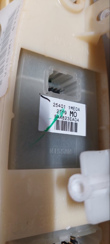 Блок управления стеклами передний правый FUGA 2009 KY51 VQ37VHR