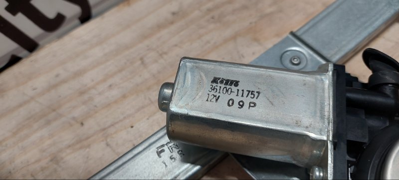 Стеклоподъемник передний правый MAZDA CAPELLA GF8P FP-DE