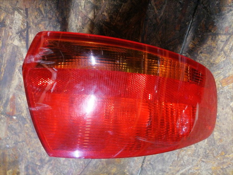 Фонарь Audi A3 8P1 BSE 2007 задн. лев. (б/у)