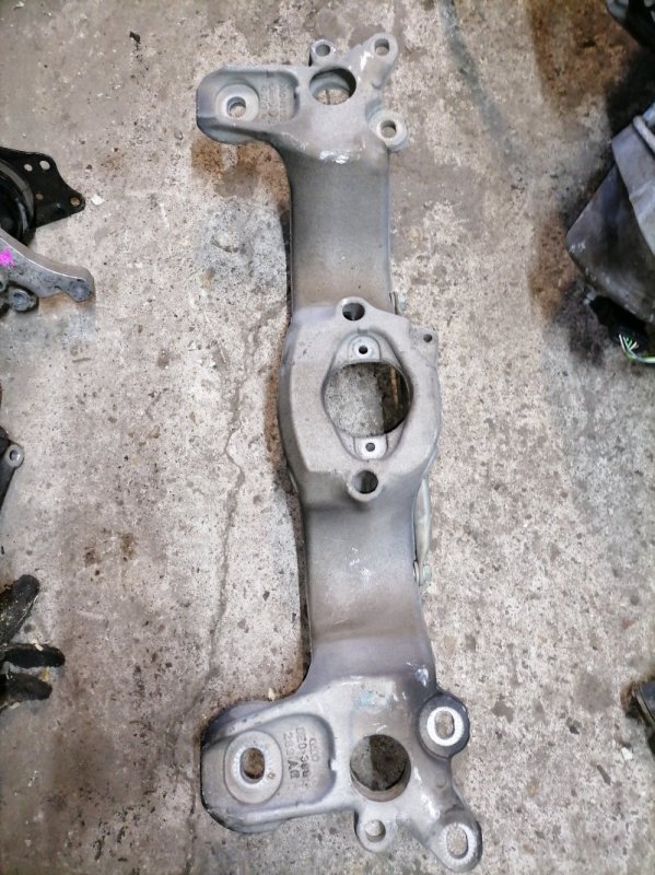 Кронштейн АКПП Audi A4 8EC ALT 2006 (б/у)