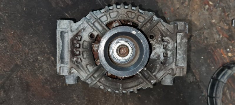 Генератор без обгонной муфты 120А Opel Vectra C Z22YH 2005 (б/у)