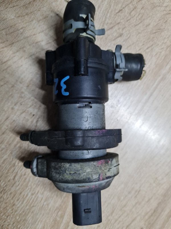 Водяной электро насос AUDI VOLKSWAGEN (б/у)