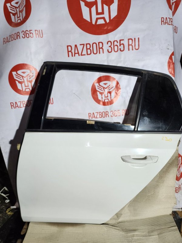 Дверь с дефектом Volkswagen Golf 5K1 CAX 2010 задн. лев. (б/у)