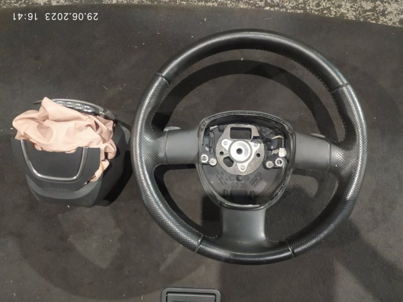 Руль Audi A3 8P1 BYT 2008 (б/у)