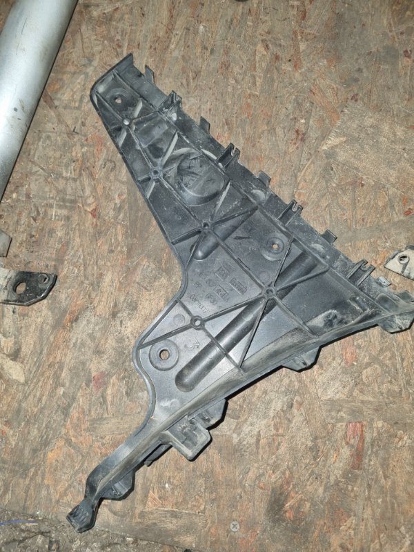 Кронштейн бампера Audi A4 8ED BFB 2006 задн. прав. (б/у)