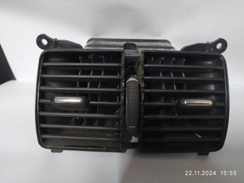 Воздуховод центральный Volkswagen Passat 3C2 AXZ 2007 задн. (б/у)