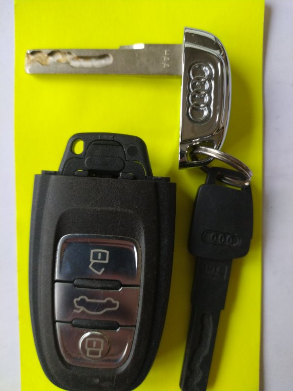 Ключ зажигания Audi A4 Allroad 8KH CDN 2010 (б/у)