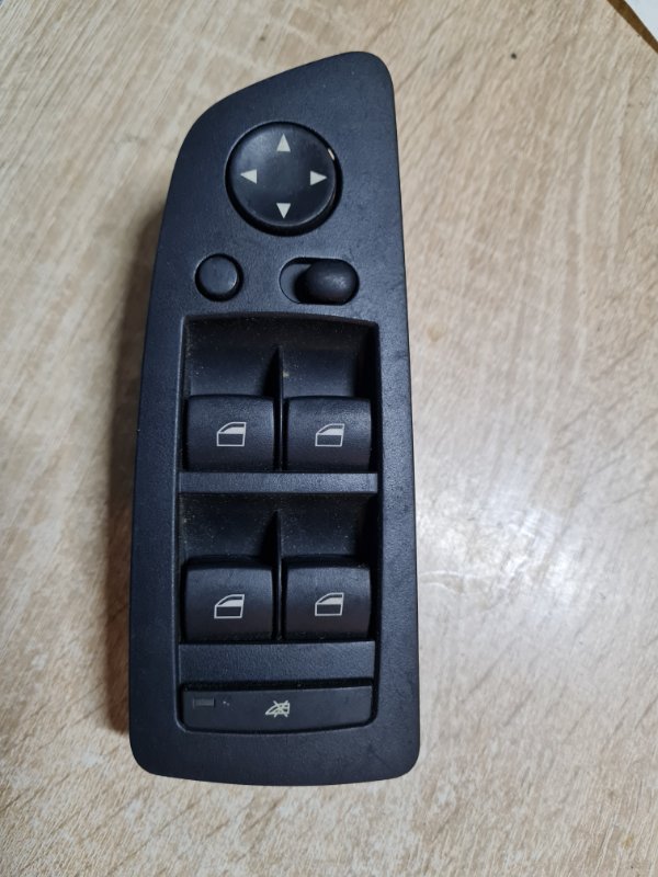 Блок управления стеклоподъёмниками BMW 1 E87 2008 (б/у)