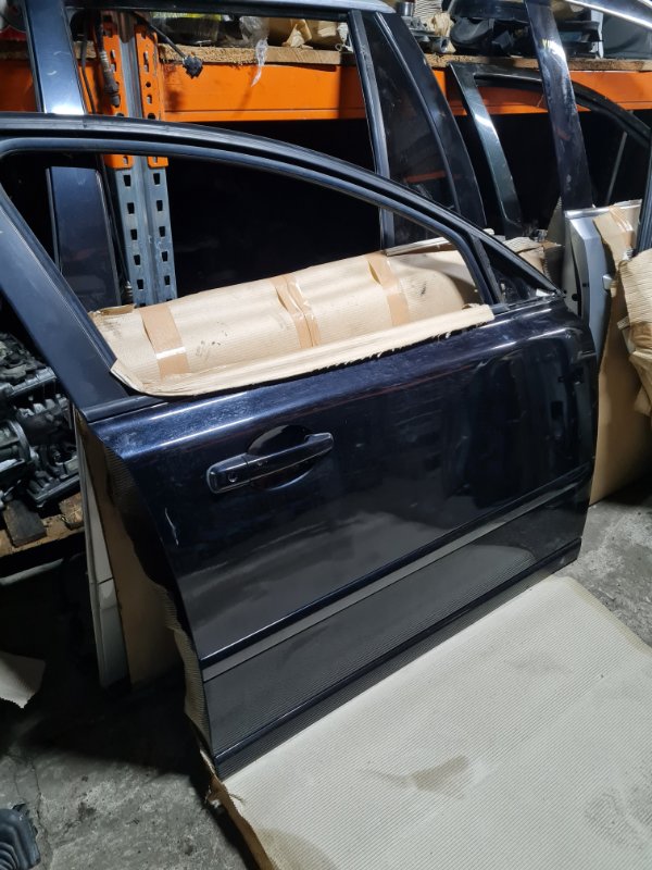 Дверь Volvo V50 MW B5254T7 2010 перед. прав. (б/у)