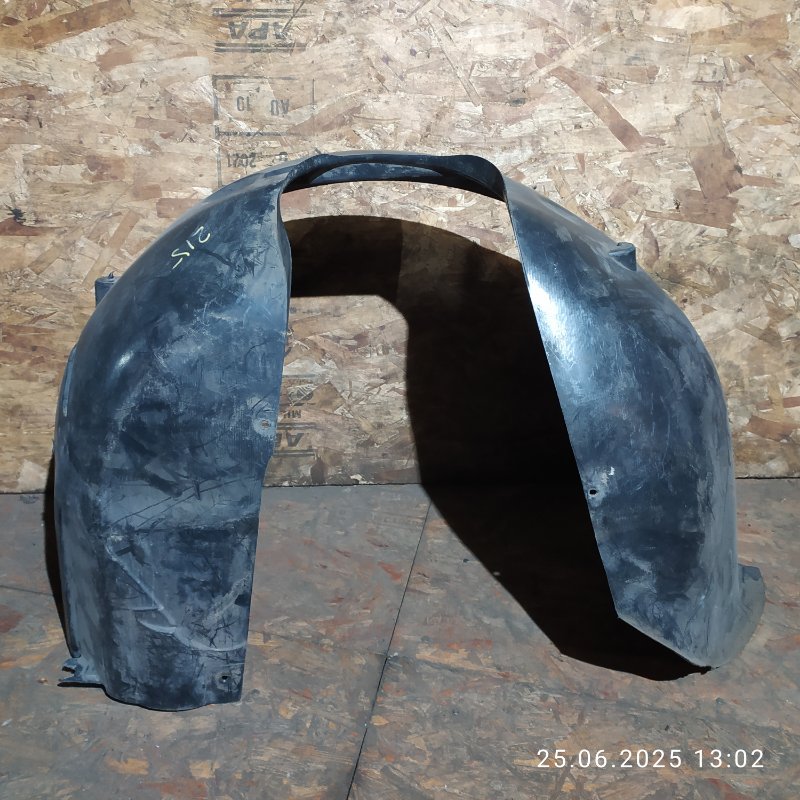Подкрылок Volvo S40 MS B4204S3 2009 перед. прав. (б/у)