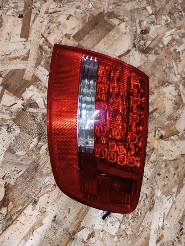 Фонарь Audi A6 4F2 CAJ 2009 задн. прав. (б/у)