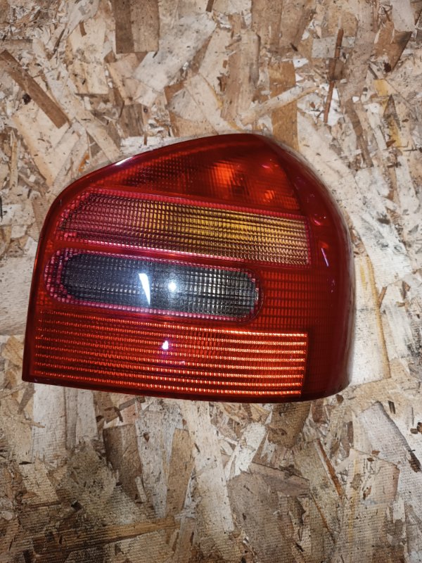 Фонарь Audi A3 8L1 AQA 1999 задн. прав. (б/у)