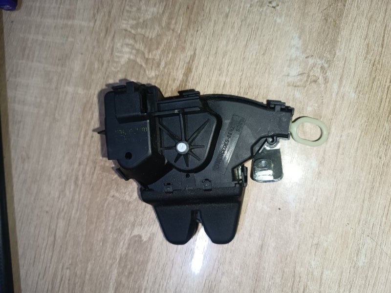 Замок багажника Mercedes-Benz CLA-Class X117 270.920 2014 (б/у)