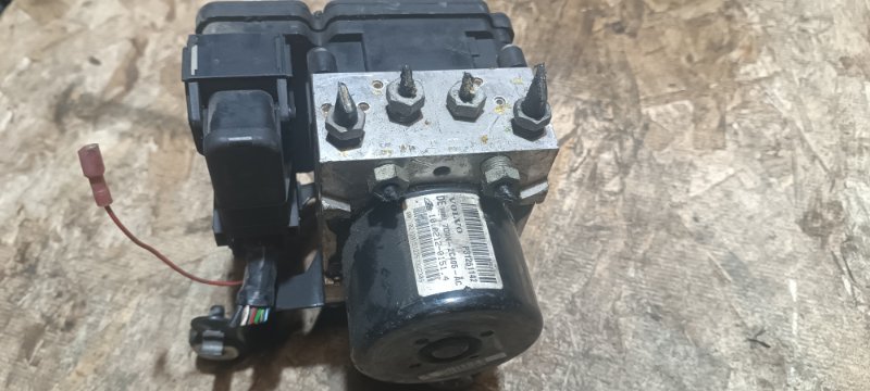Блок abs VOLVO V70 BW B6324S 2009 (б/у)