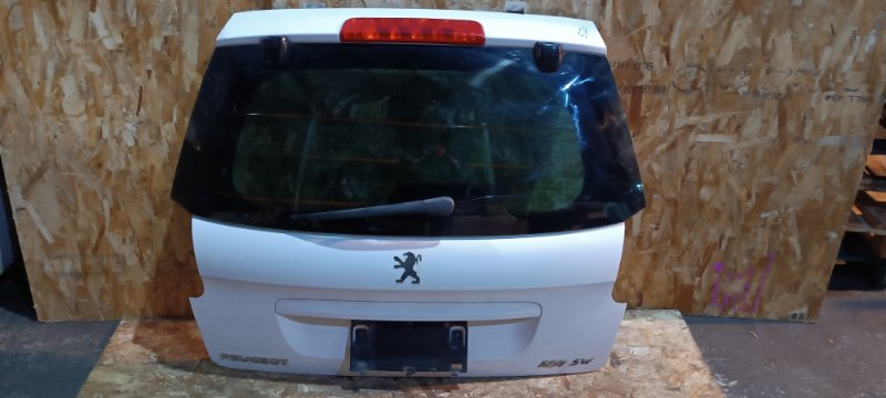 Крышка багажника Peugeot 207 WK 1.6 EP6CD EUR 5 120Л.С. 2010 (б/у)