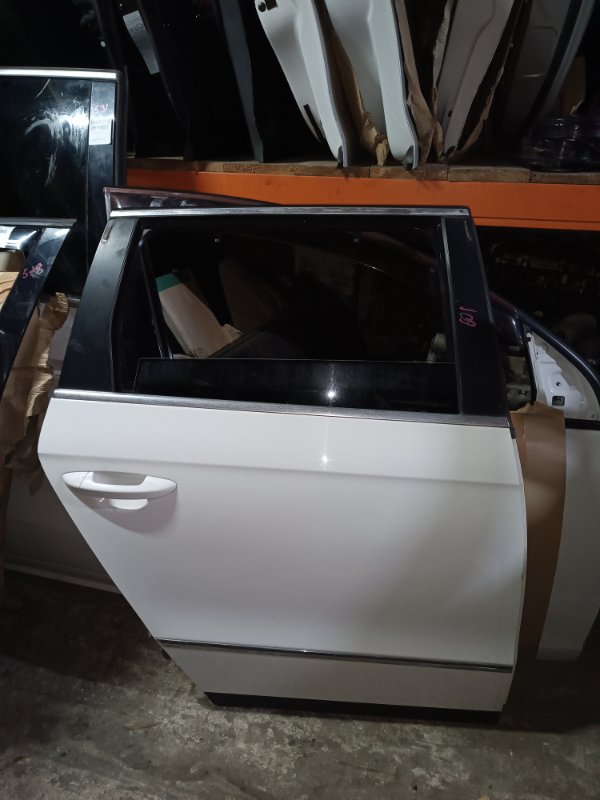 Дверь Volkswagen Passat 3С5 BZB 2007 задн. прав. (б/у)