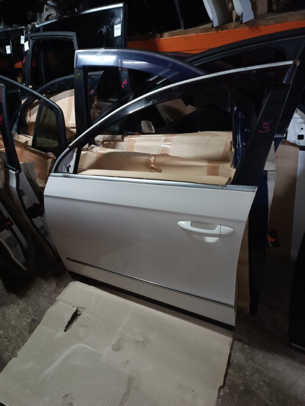 Дверь Volkswagen Passat 3С5 BZB 2007 перед. лев. (б/у)