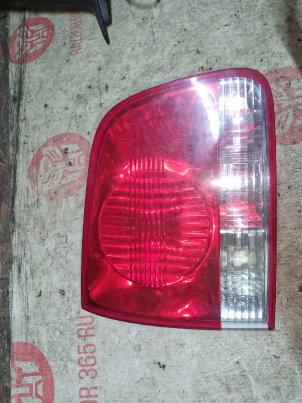 Фонарь крышки багажника Volkswagen Touareg 7L AXQ 2005 лев. (б/у)
