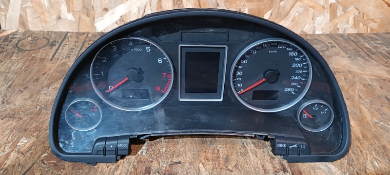 Щиток приборов Audi A4 8EC BWE 2006 (б/у)