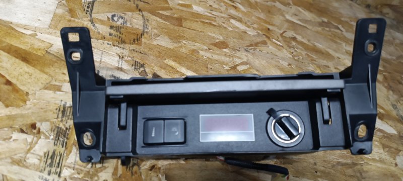 Крышка Ford Taurus PH PDED 2012 (б/у)