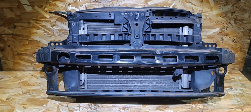 Панель передняя в сборе Volkswagen Golf 5K1 CBZ 2010 (б/у)