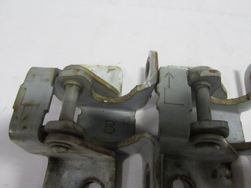 Петля двери левая Acty HH5 HH6