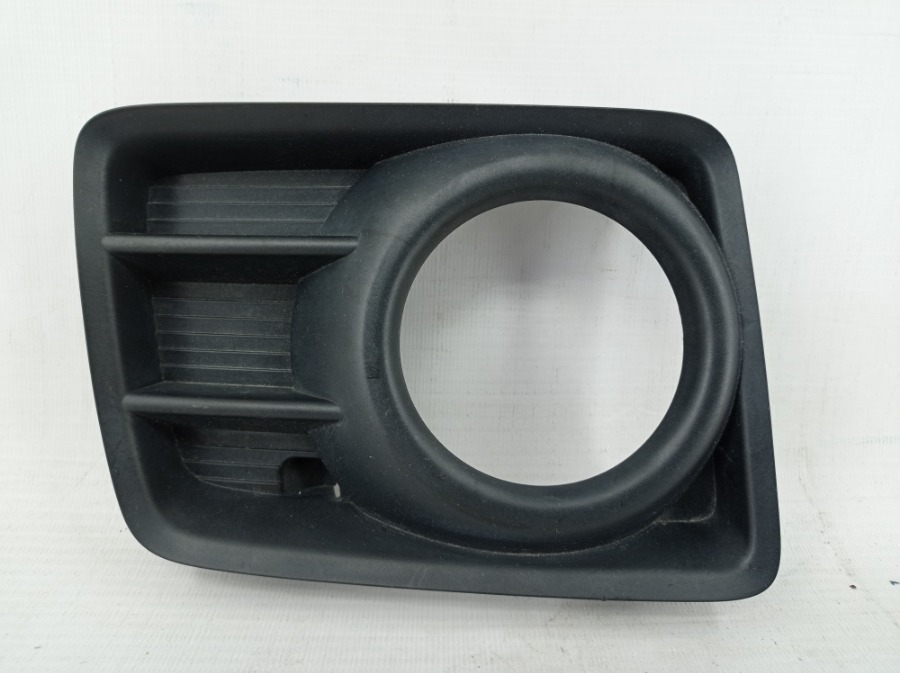 Накладка противотуманной фары передняя правая Honda N-BOX 2011-2017 JF1 71105-TY0-N0 контрактная